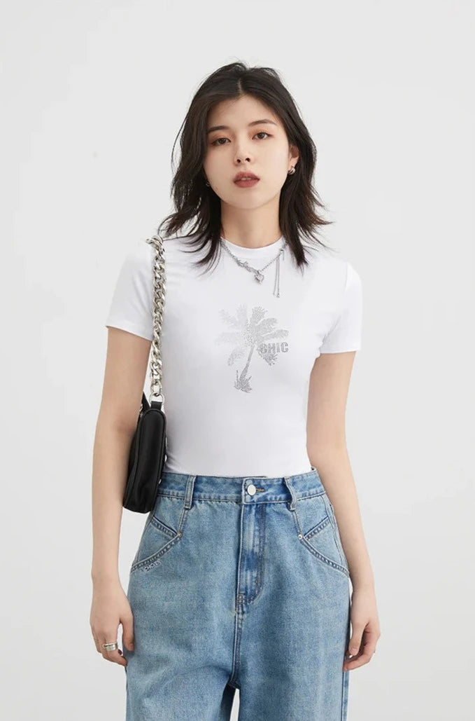 WHITE DIAMOND DECO FLORAL CROP TEE mfoya