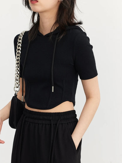 BLACK SOLID HOODED CROP TEE