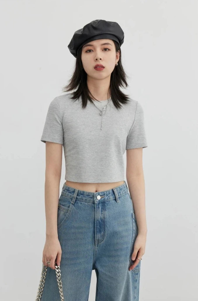 U-SHAPED HOLLOW CROP TOP mfoya