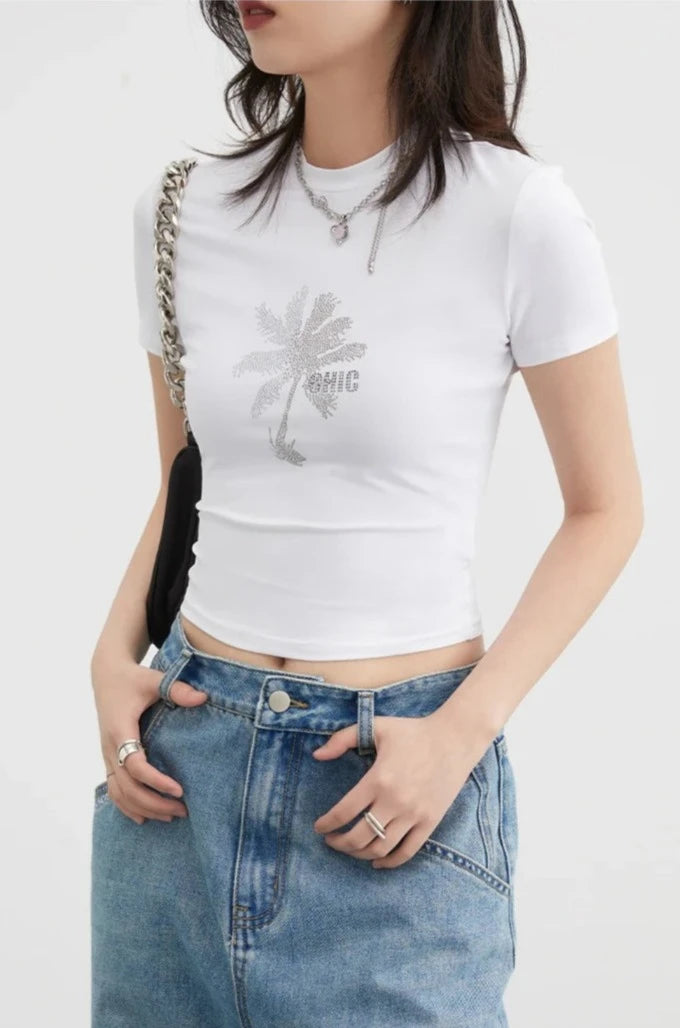 WHITE DIAMOND DECO FLORAL CROP TEE mfoya