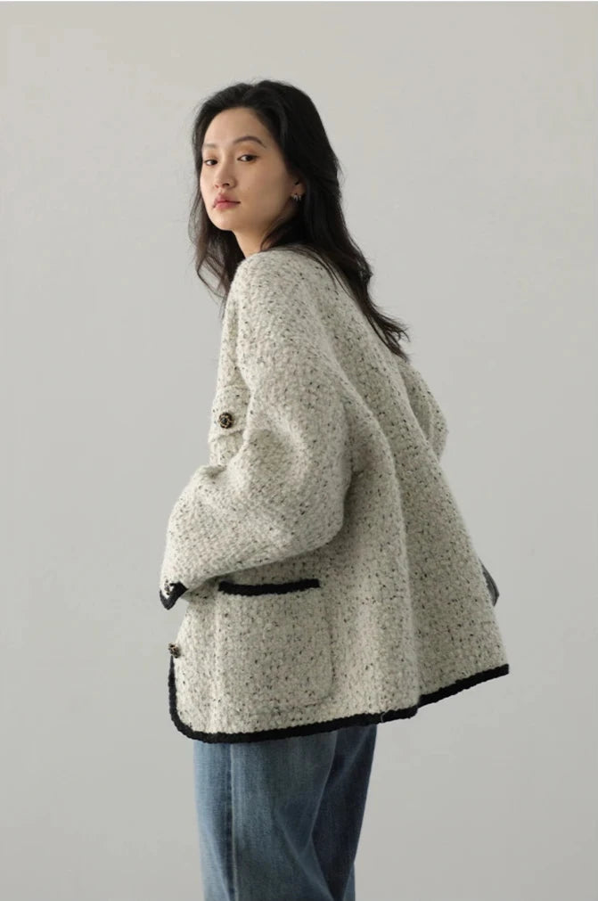 WHITE WOOLEN POLKA DOT COAT mfoya