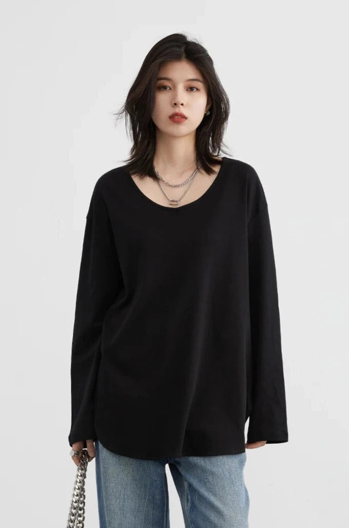 BLACK RELAXED U-NECK LONG SLEEVE TEE mfoya