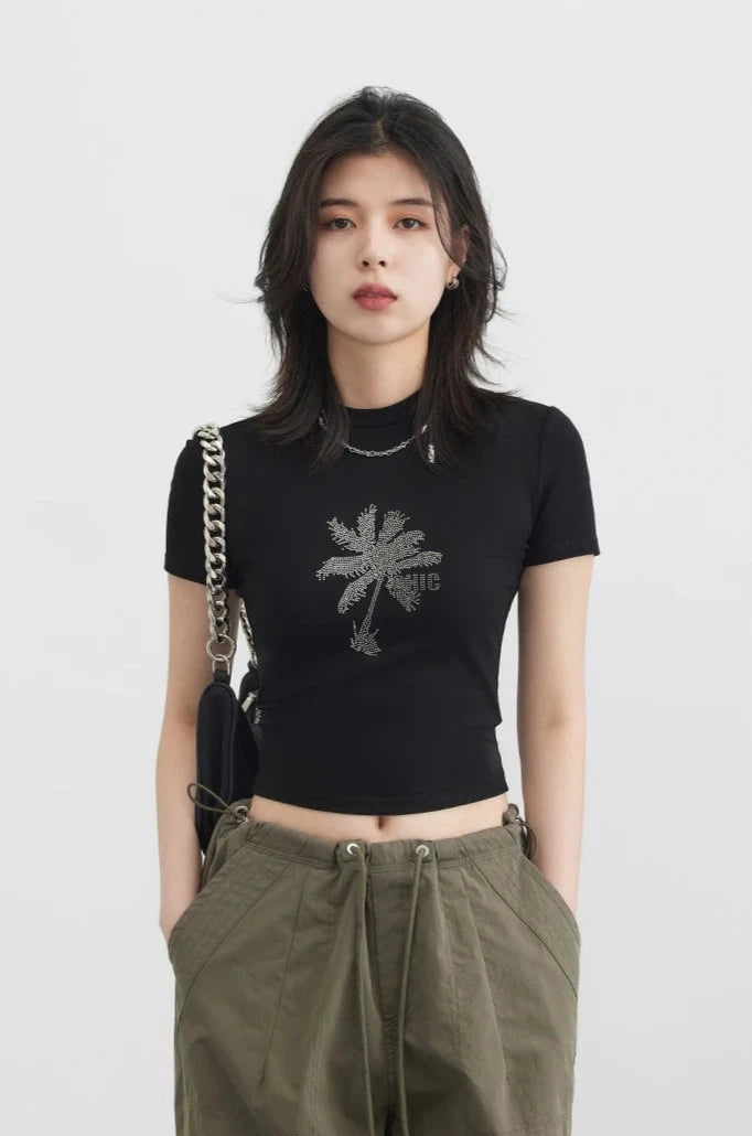 BLACK DIAMOND DECO FLORAL CROP TEE mfoya