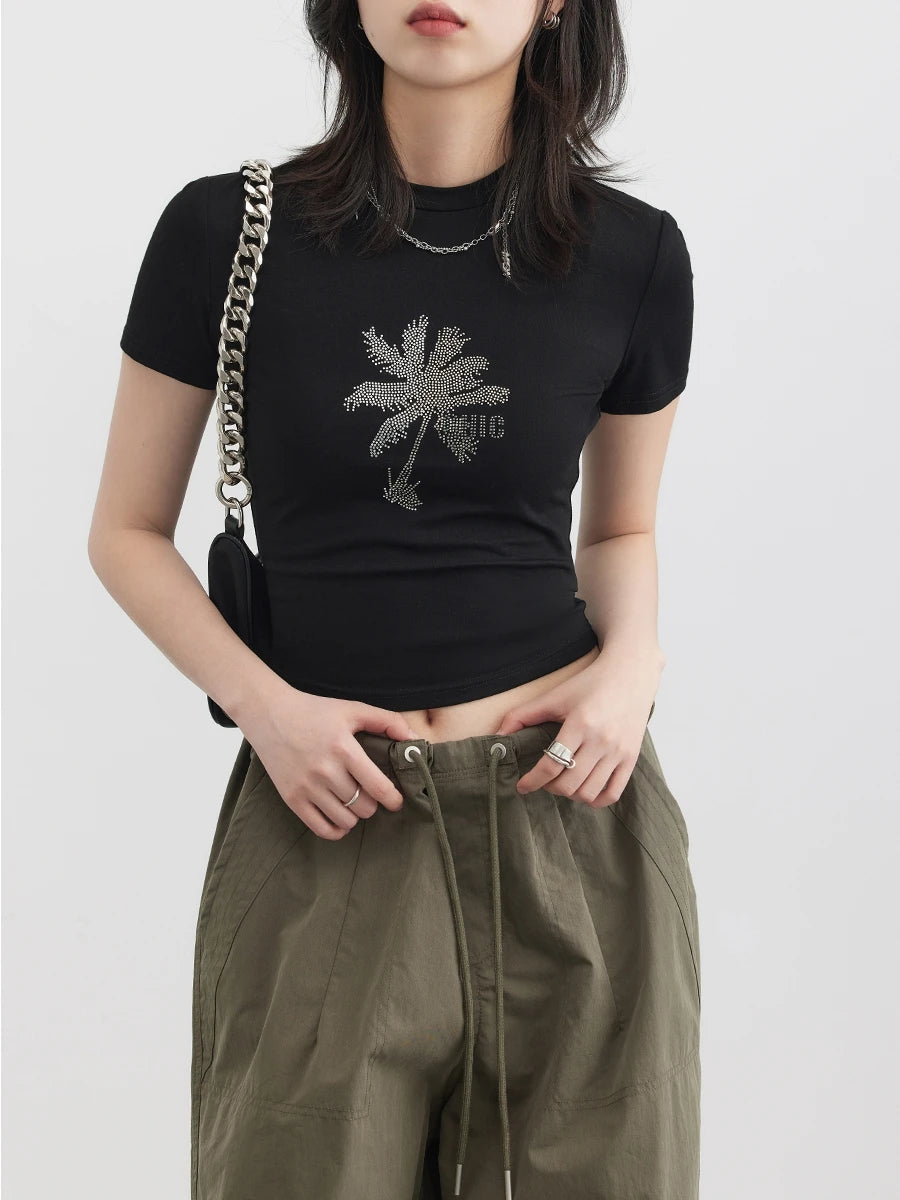 BLACK DIAMOND DECO FLORAL CROP TEE mfoya