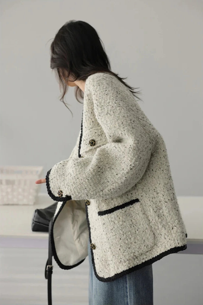 WHITE WOOLEN POLKA DOT COAT mfoya