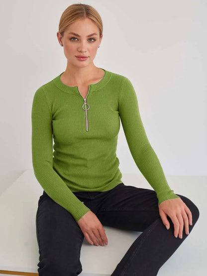 GREEN SIPPER DETAIL SLIM PULLOVER